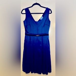 Size 6 Simply Vera by Vera Wang with pockets